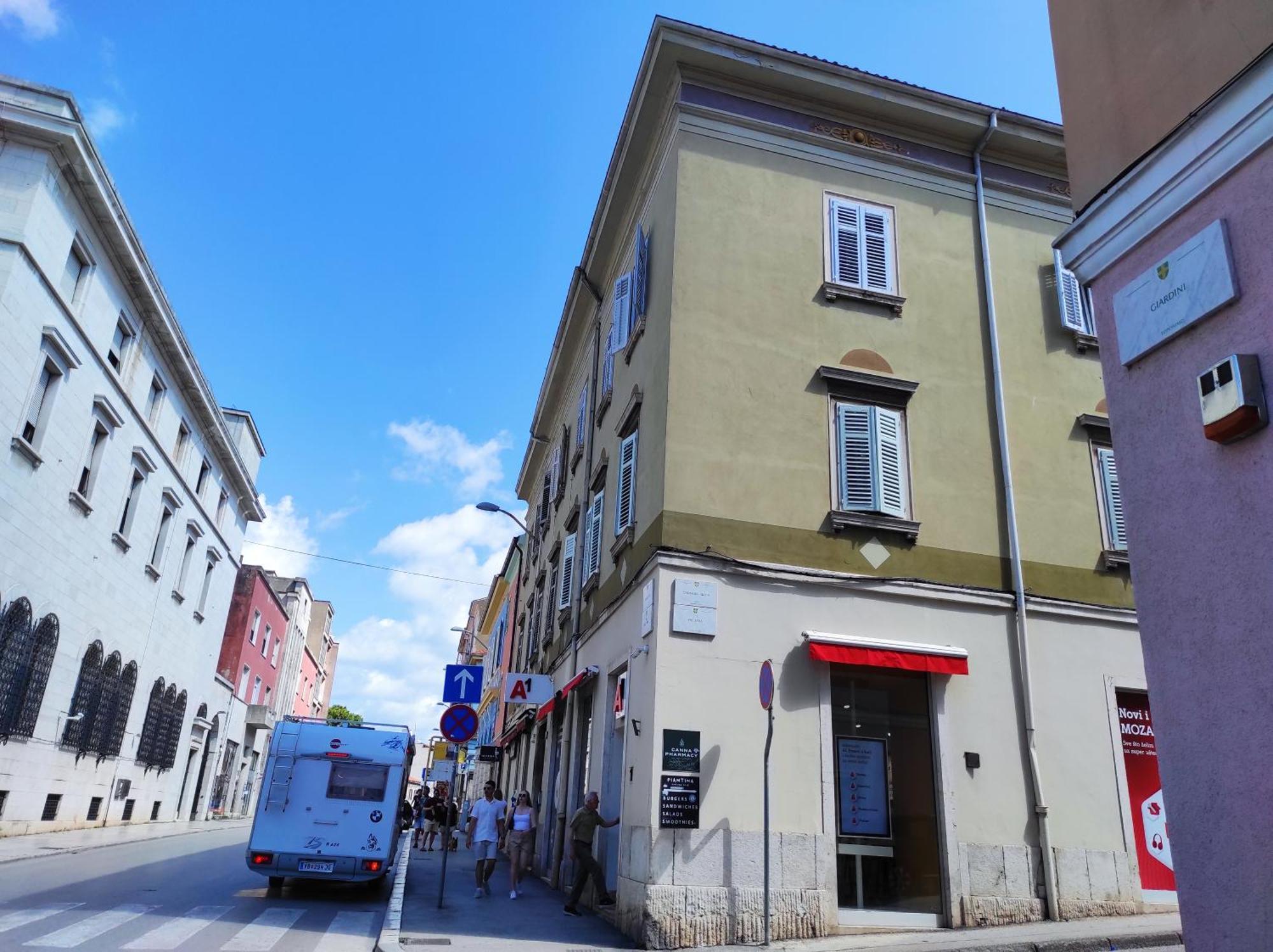 Papavero Rooms Pula Exterior foto